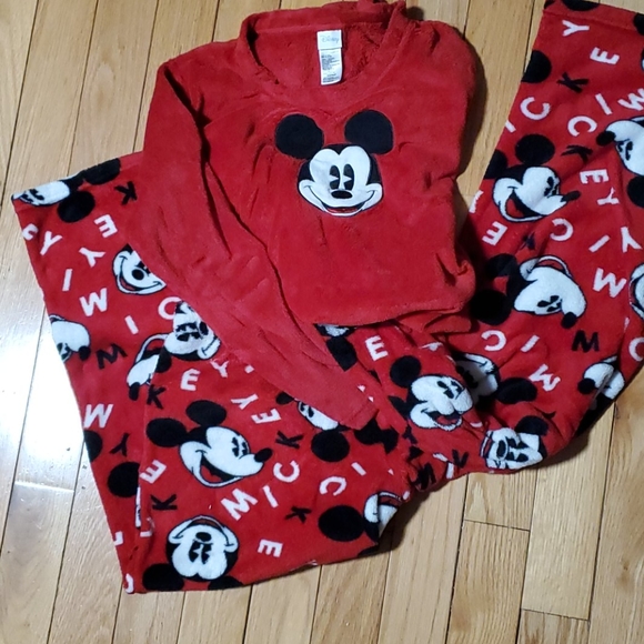 Gifted to sister NFS Disney authentic brand Mickey - Picture 2 of 7
